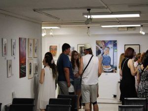 Exposición de Pintura Compartiendo arte y solidaridad.