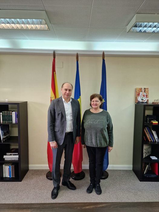 Reunión en la Embajada de República Moldavia, con Su Excelencia el embajador Don Eugen Revencu